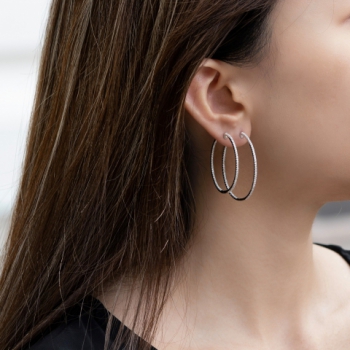 18K白金 天然鑽石 圈圈耳環